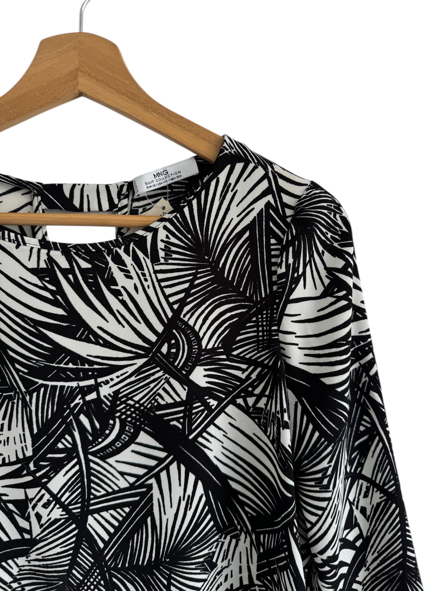 Blusa floral B/N