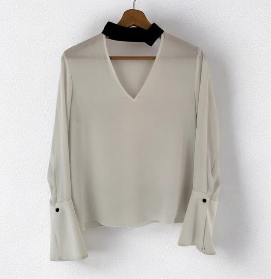 Blusa cuello tira
