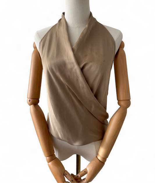 TOP HALTER