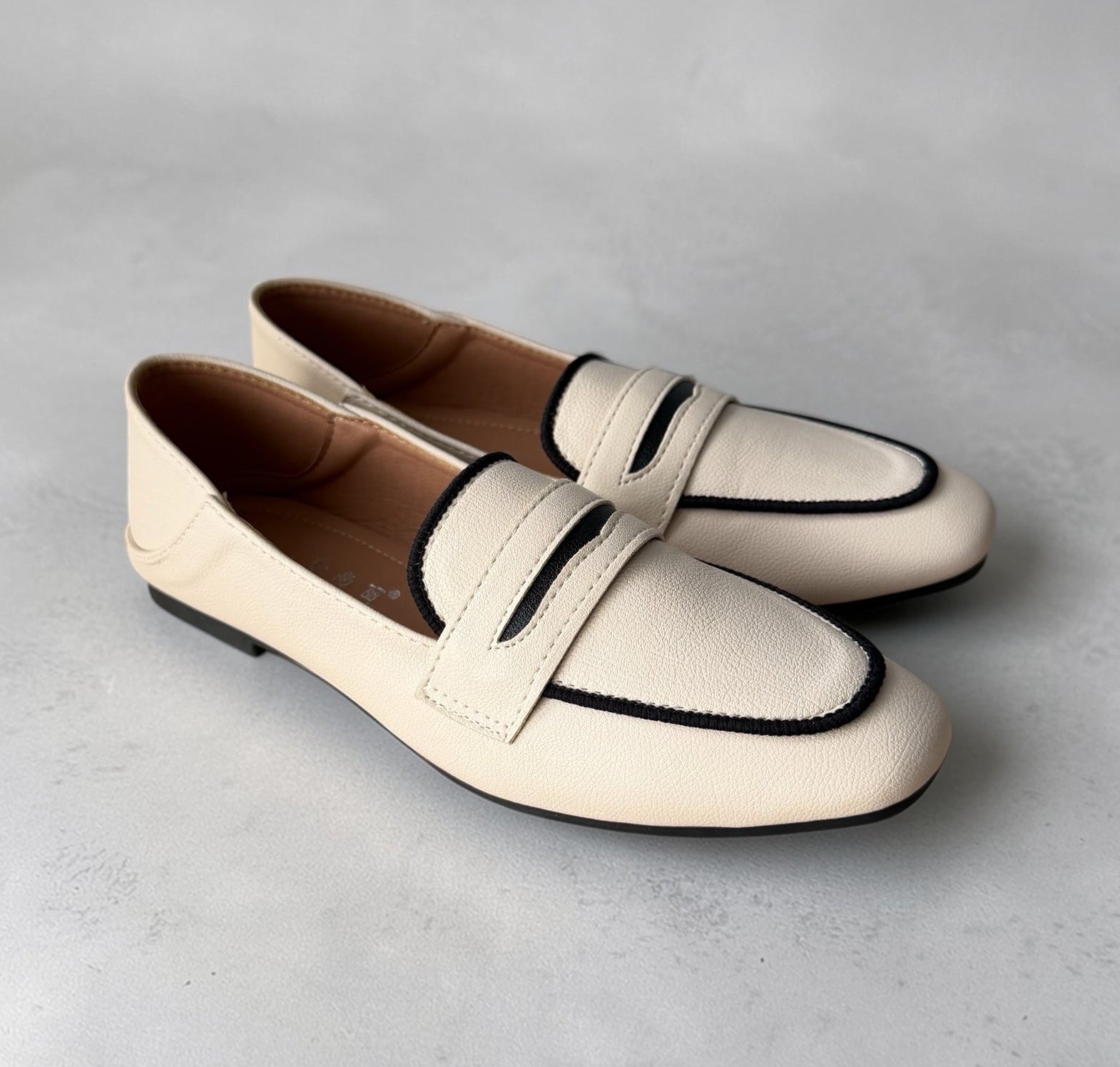 MOCASINES VIVOS